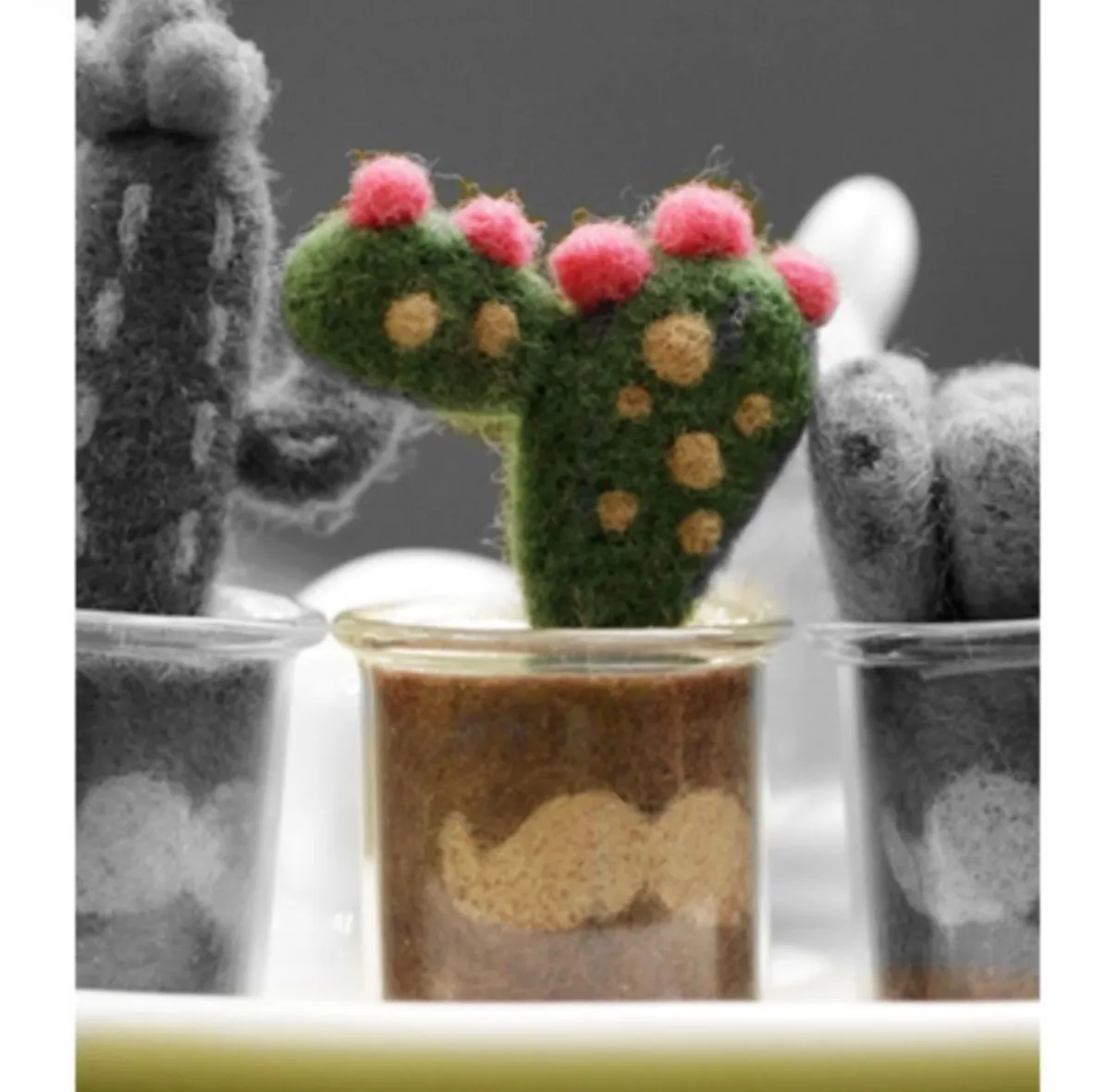 Wool Felt Mini Succulent Plant Pot DIY Kit, Set of 8 | All Tools Included, 8 Styles Available, With Video Tutorial product detail 3