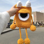 Cute Single-Eyed Creature Phone Pouch Chunky Yarn Crochet DIY Kit | All Tools Included, 5 Colors Available, With Video Tutorial - Image 3